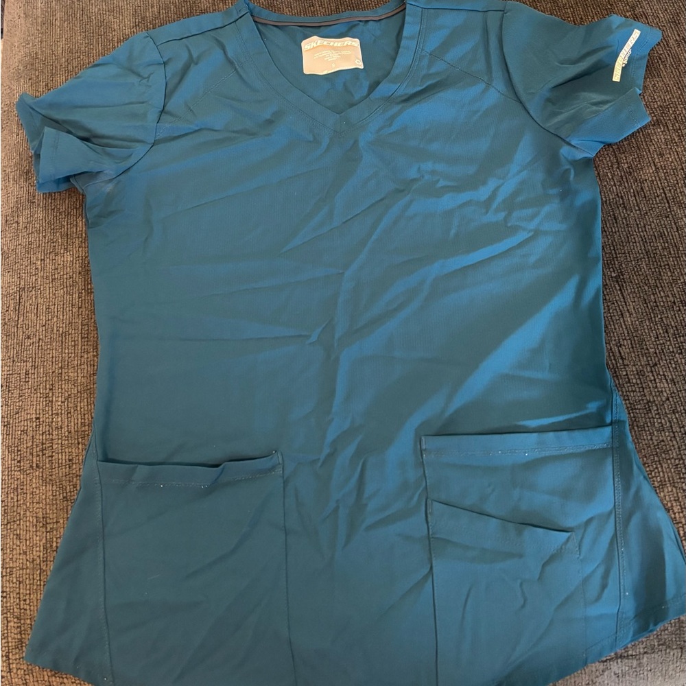 Sketchers scrubs blue size small